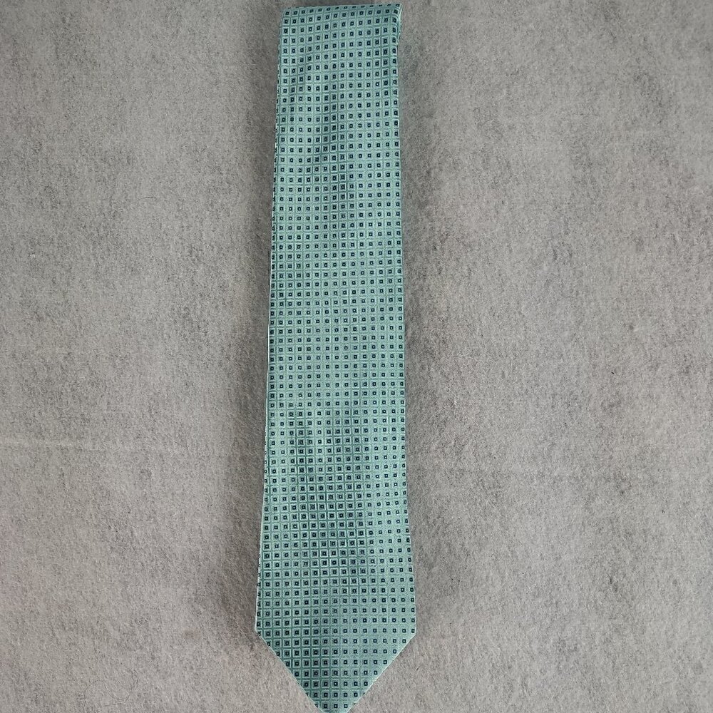 Izod Men's Very Light Blue, White, Blue Square Patterned 100% Silk Necktie